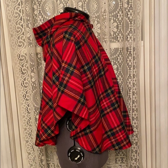 Child’s Wool Tartan Cape L - Picture 9 of 12